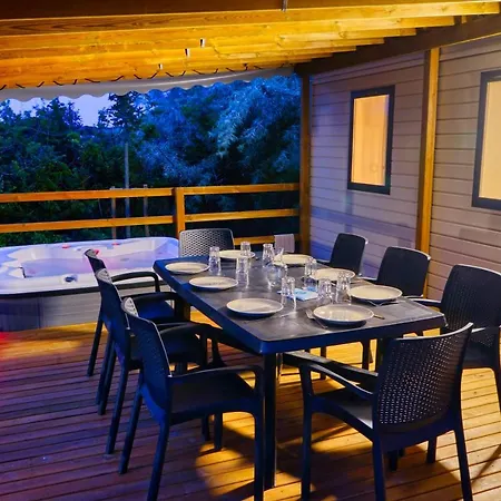 Les Champs Blancs Агд