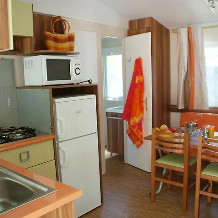 Les Champs Blancs 5*