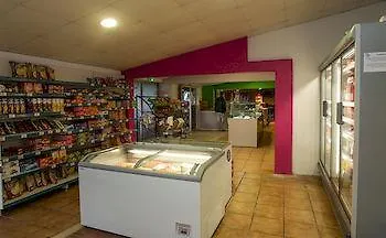 Les Champs Blancs Кемпінг Агд