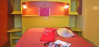 Les Champs Blancs אתר קמפינג