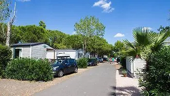 Les Champs Blancs 5*