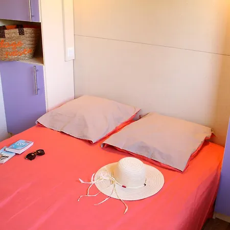 Les Champs Blancs 5* Agde