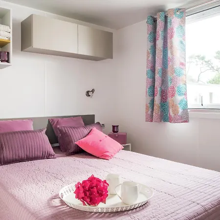 Les Champs Blancs Агд