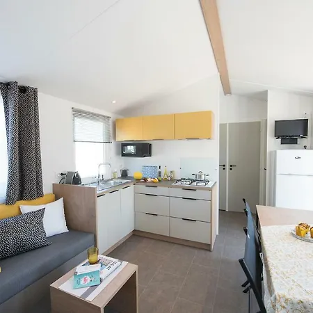 Кемпінг Les Champs Blancs