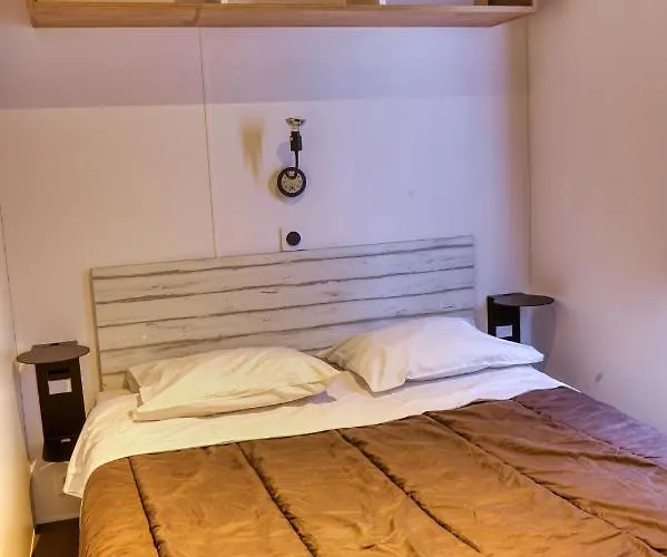 Les Champs Blancs キャンプ場