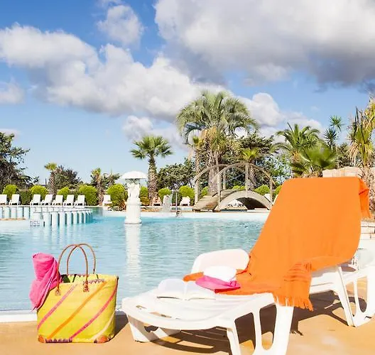 キャンプ場 Les Champs Blancs 5*