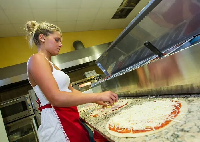 Les Champs Blancs 5* アグド