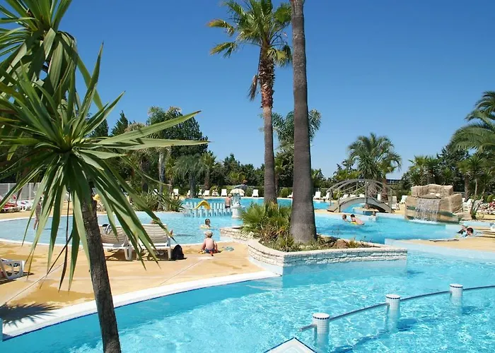 Les Champs Blancs 5*