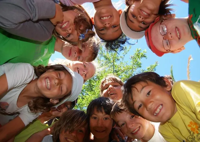 Les Champs Blancs キャンプ場 5*