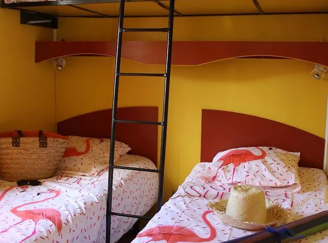 Les Champs Blancs キャンプ場 5*