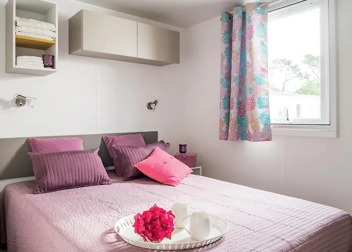 Les Champs Blancs アグド