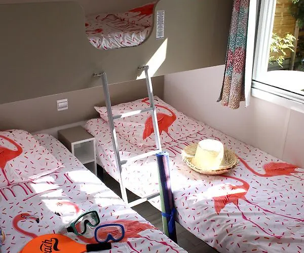 Les Champs Blancs キャンプ場 アグド