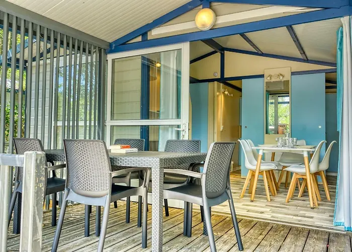 Les Champs Blancs キャンプ場 アグド